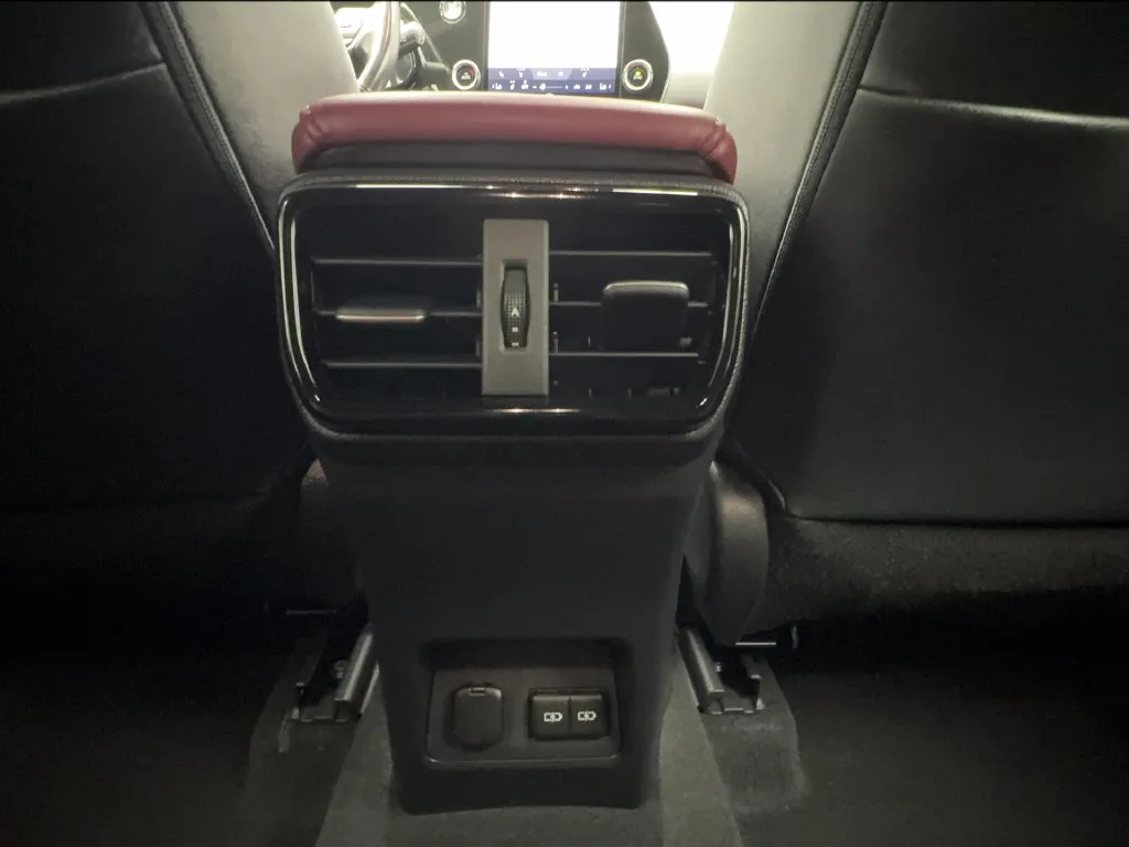 Lexus NX photo 41