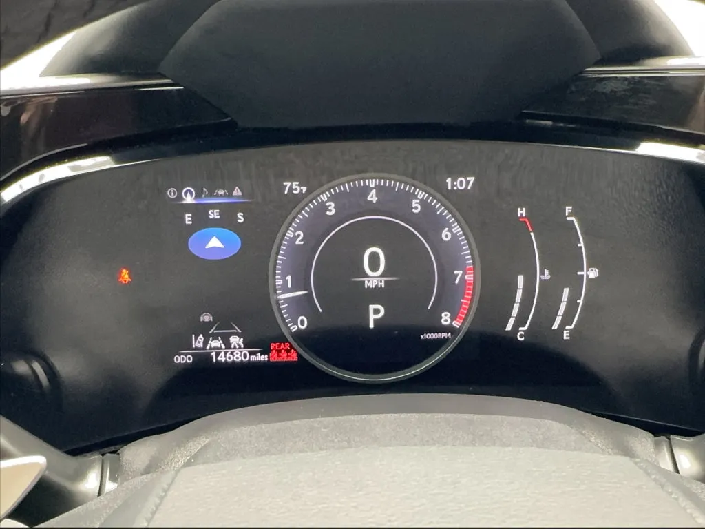 Lexus NX photo 42
