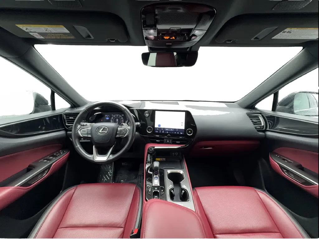Lexus NX photo 40