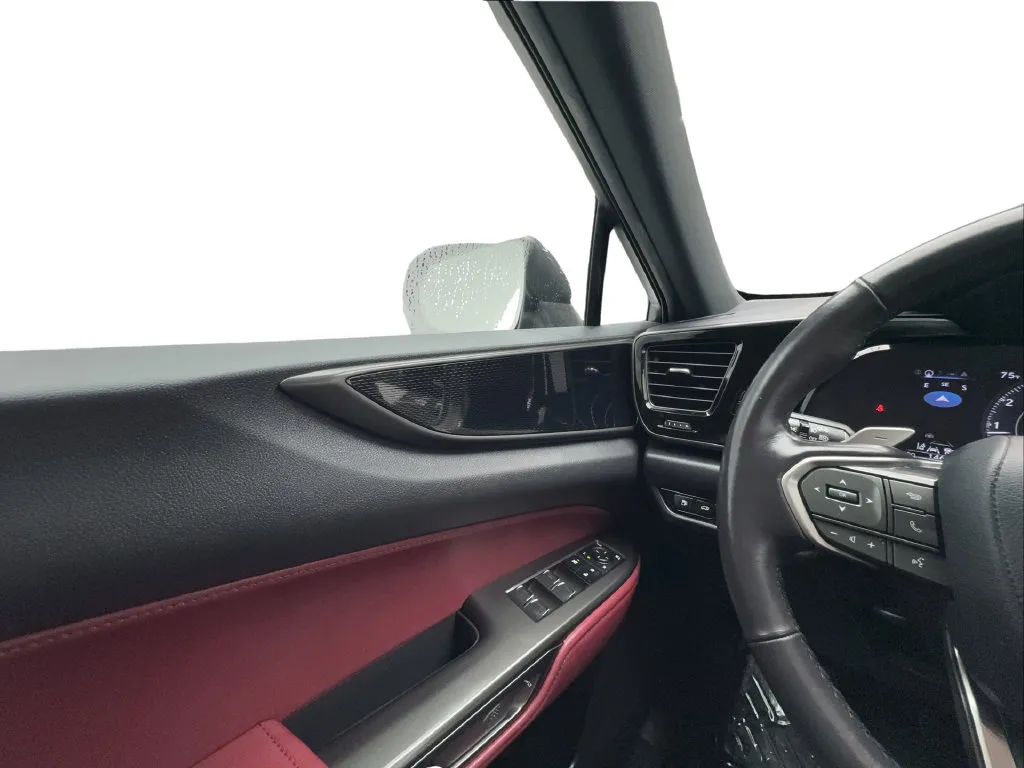 Lexus NX photo 43