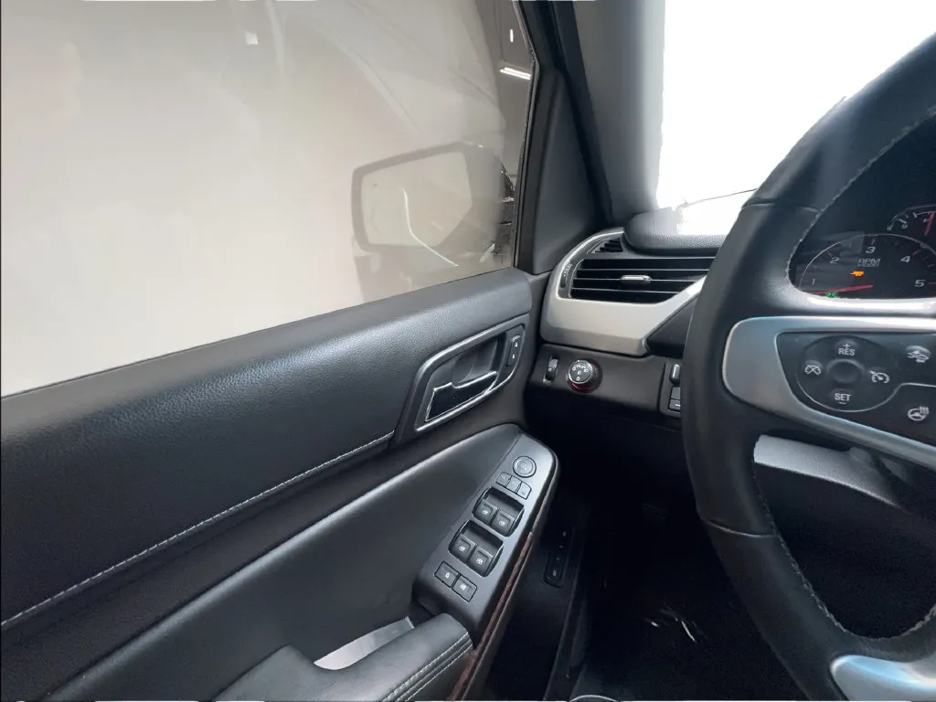 GMC Yukon photo 45