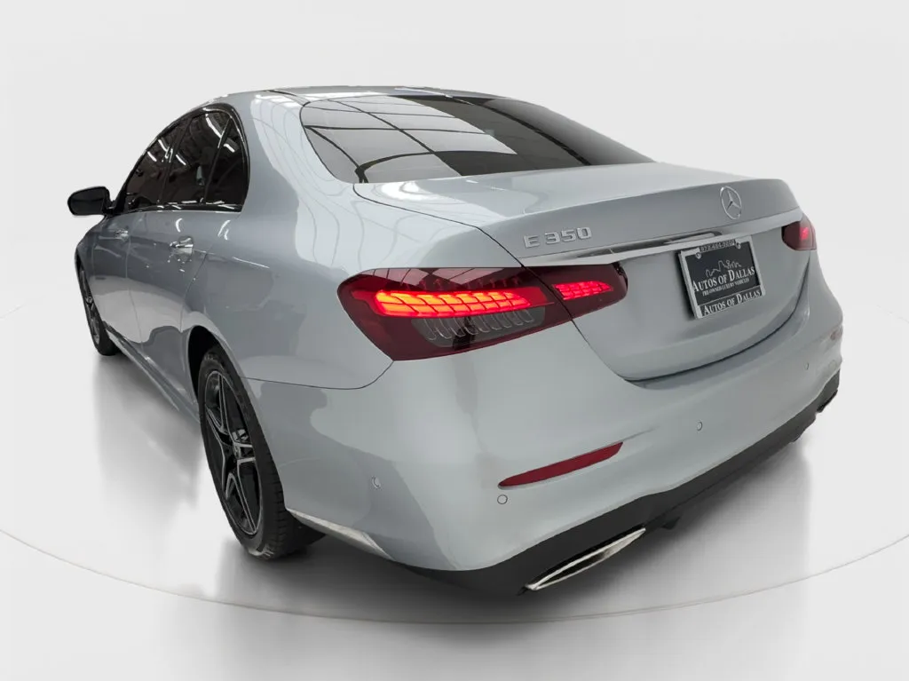 Mercedes-Benz E-Class photo 6