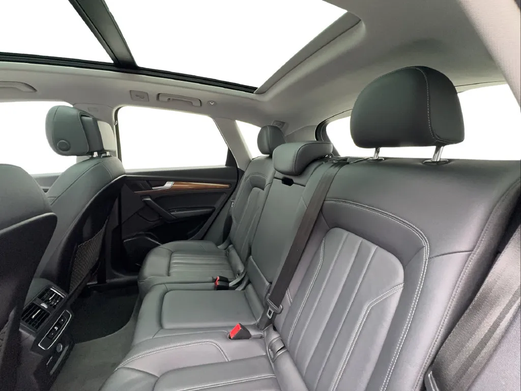 Audi Q5 photo 28