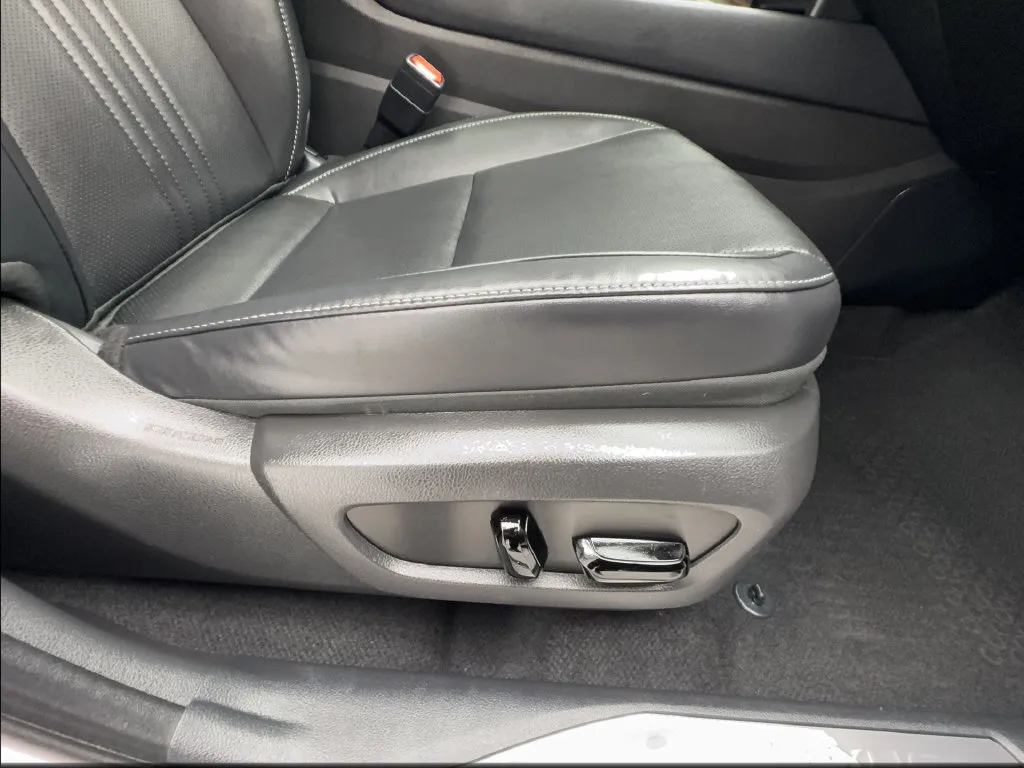 Lexus NX photo 35