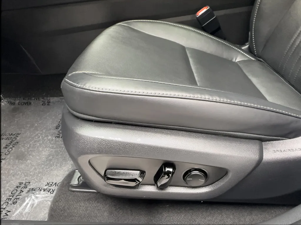 Lexus NX photo 25