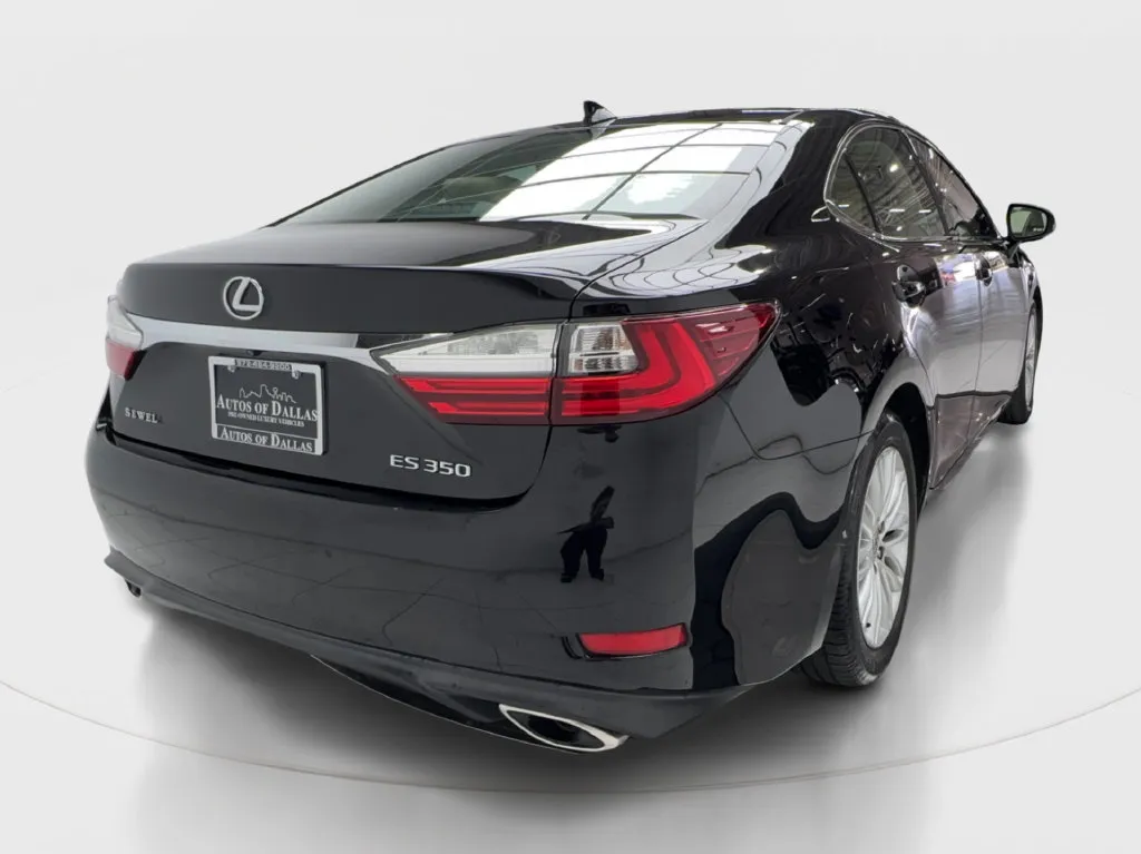 Lexus ES photo 8