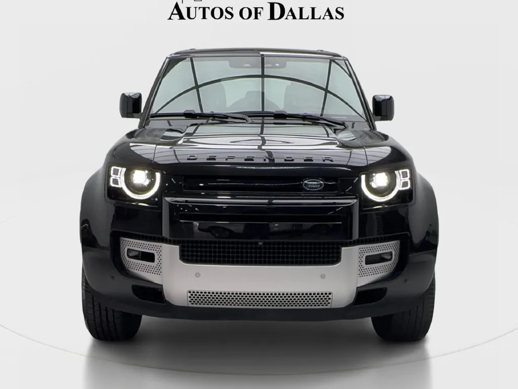 Land Rover Defender photo 4