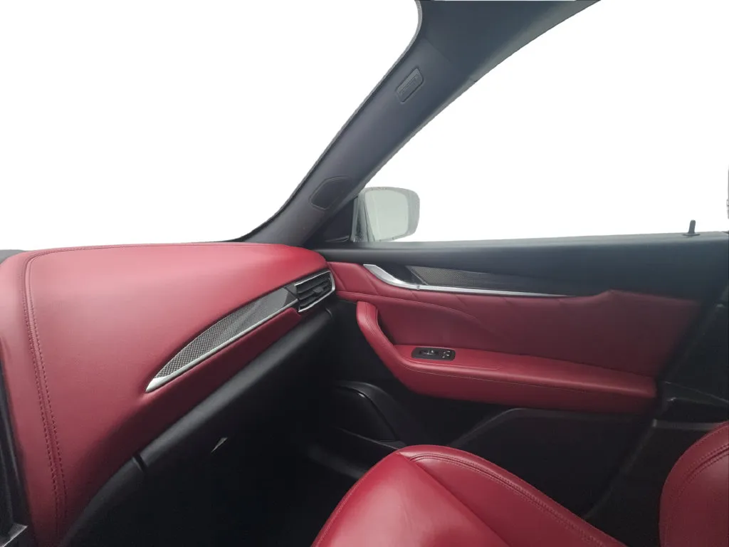 Maserati Levante photo 43