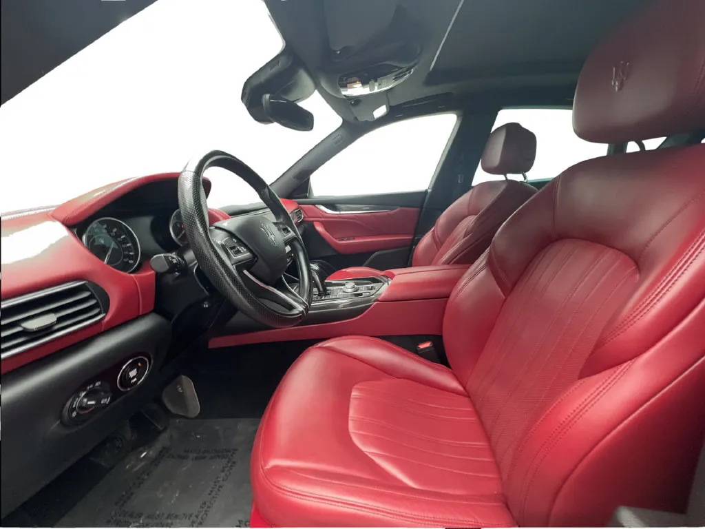 Maserati Levante photo 21