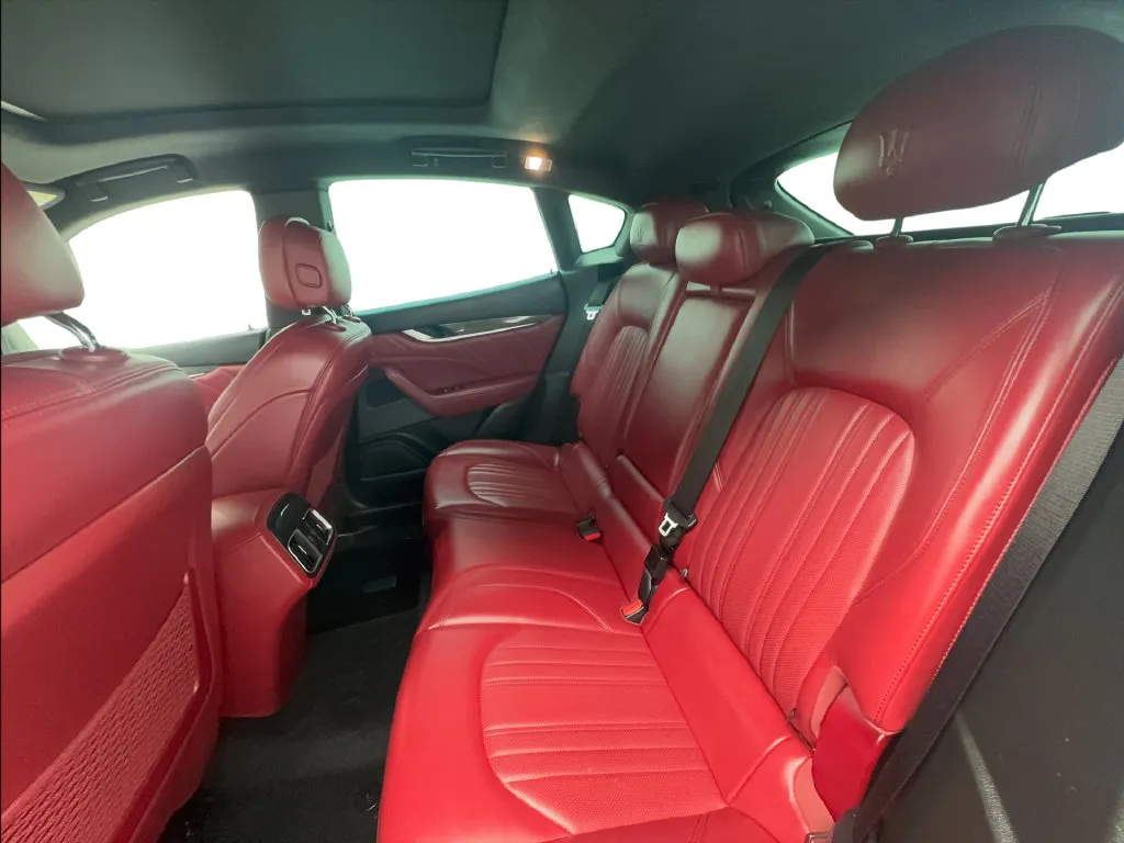 Maserati Levante photo 26