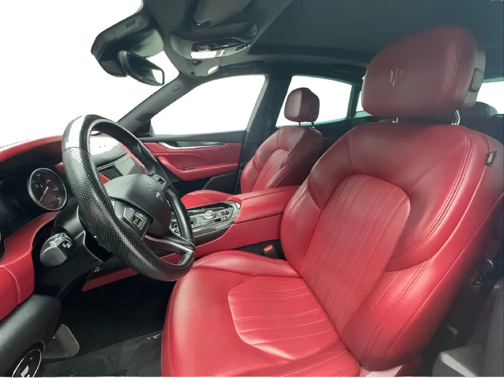 Maserati Levante photo 20