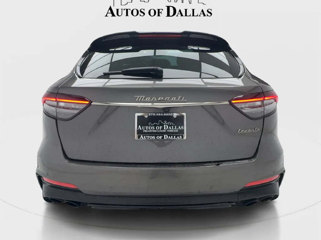 Maserati Levante photo 10