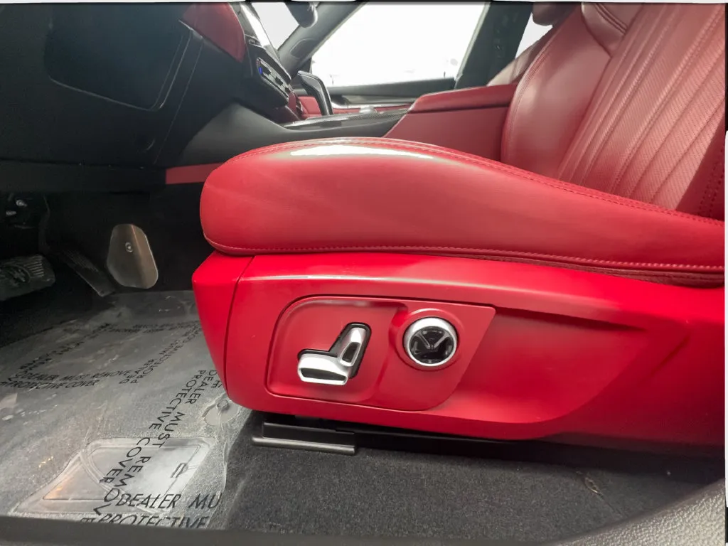 Maserati Levante photo 23