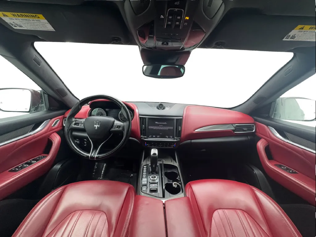 Maserati Levante photo 39