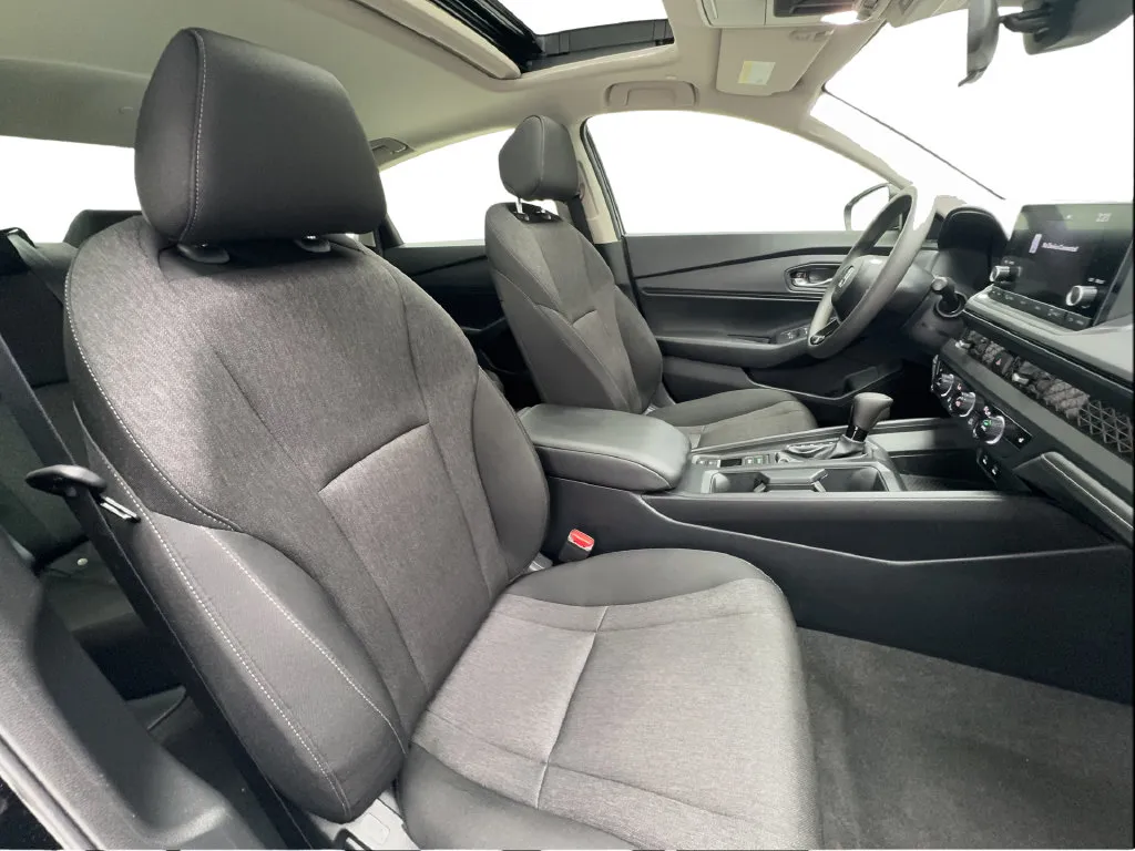 Honda Accord photo 36