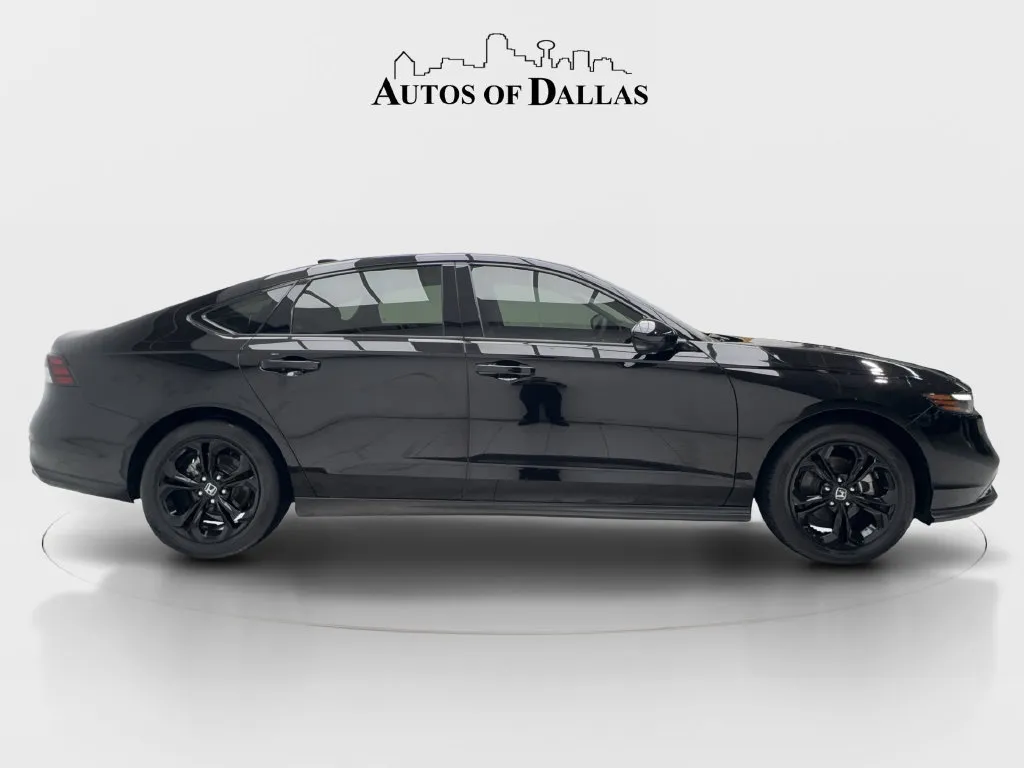Honda Accord photo 11