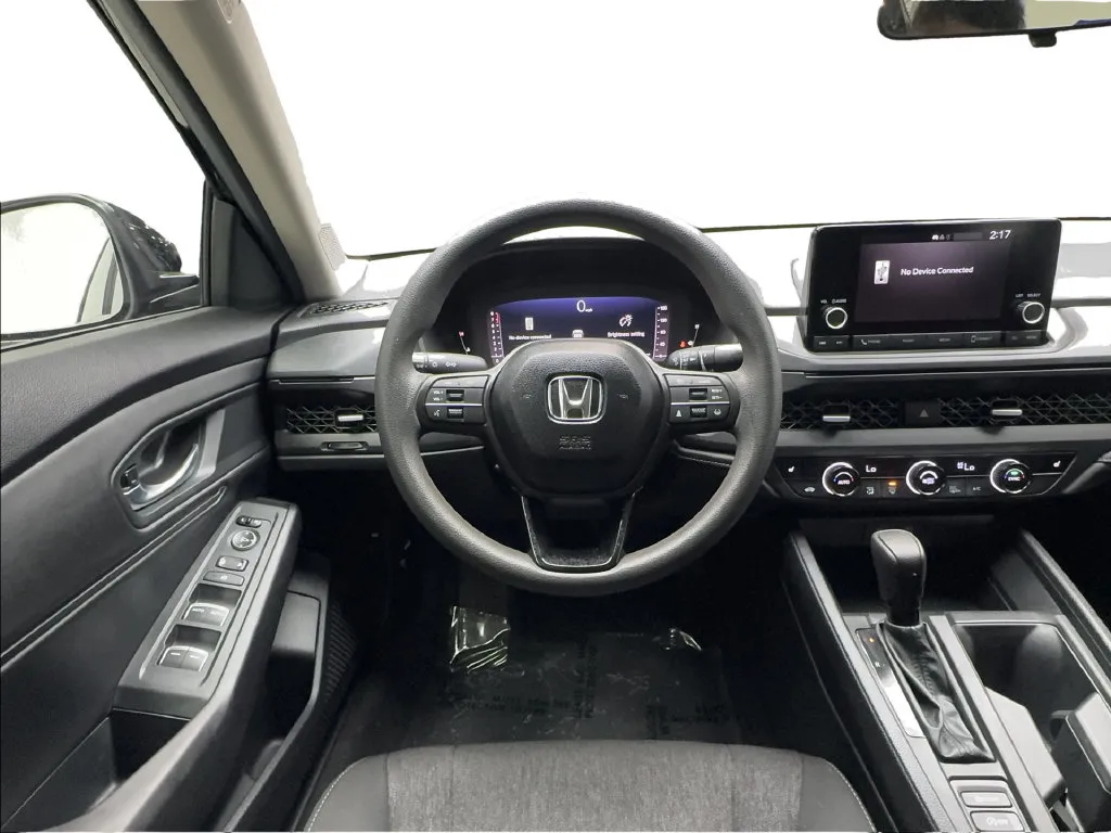 Honda Accord photo 20