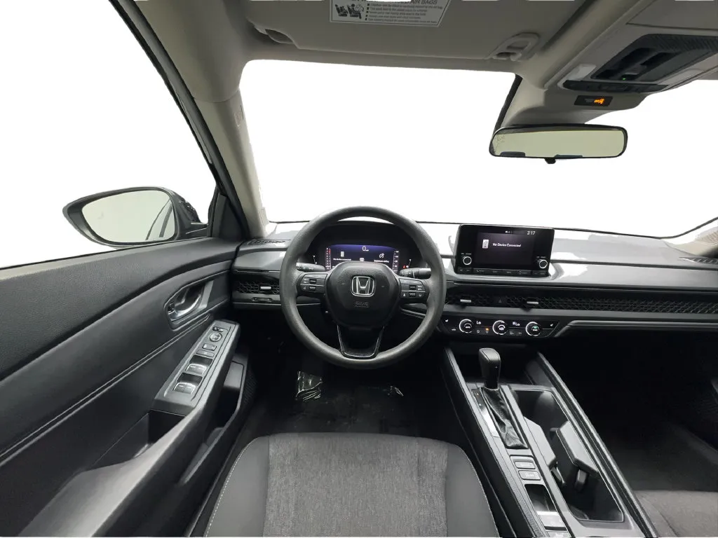 Honda Accord photo 19