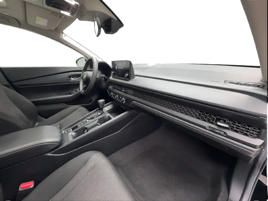 Honda Accord photo 37