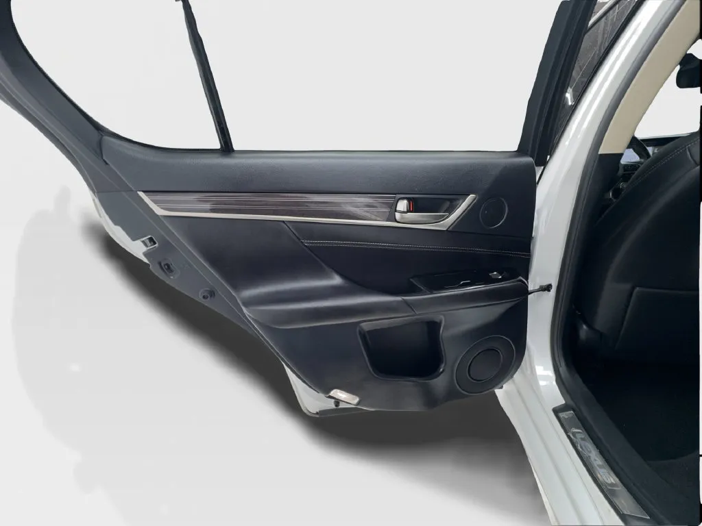 Lexus GS photo 34