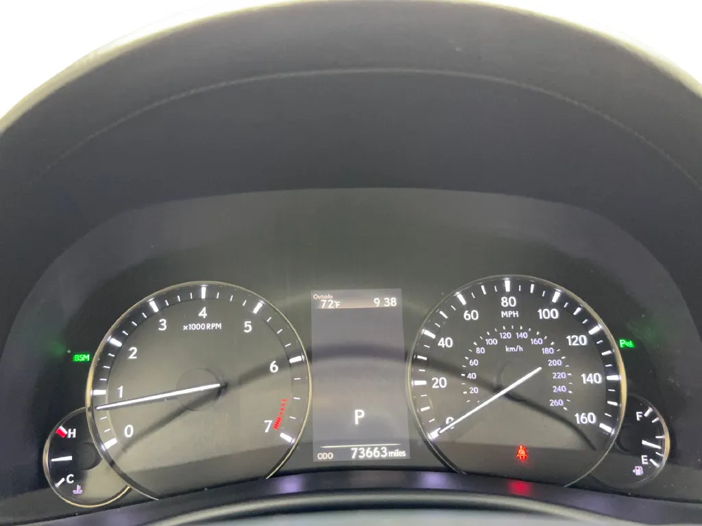 Lexus GS photo 42