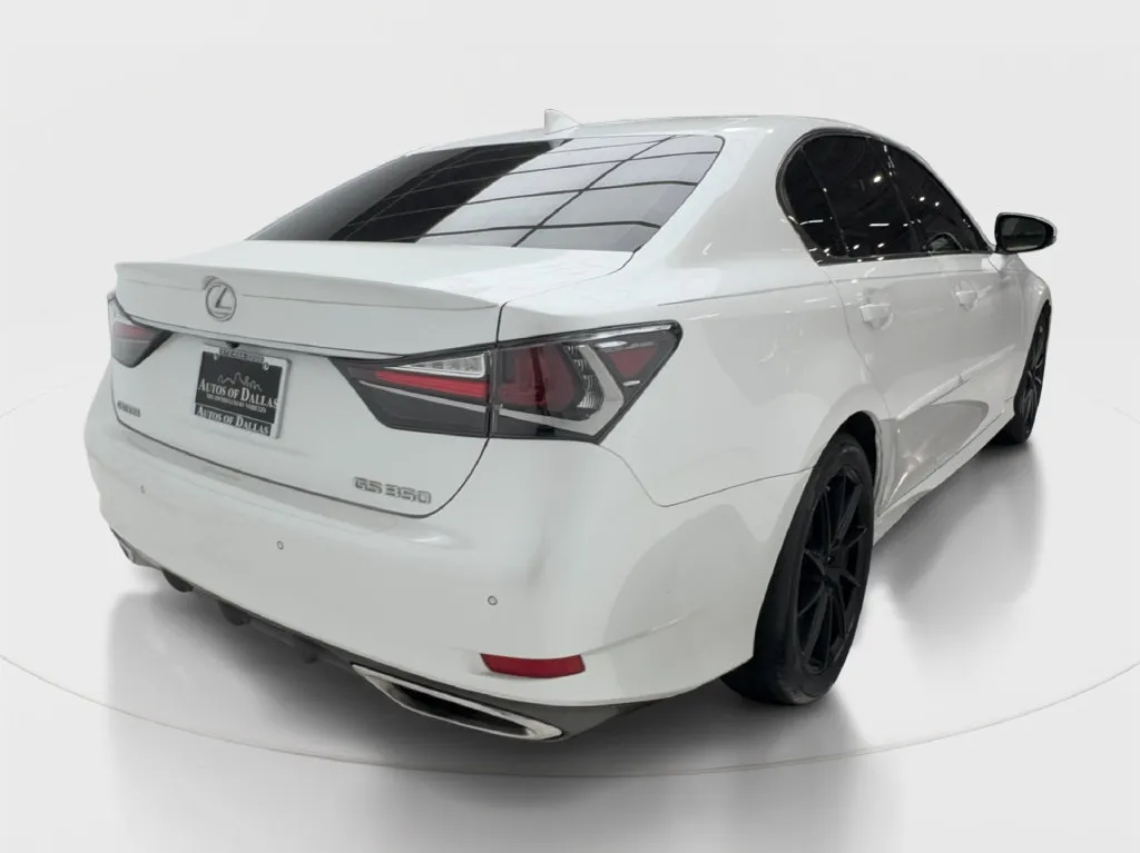 Lexus GS photo 8