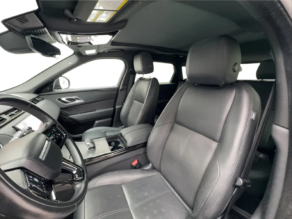 Land Rover Range Rover Velar photo 20