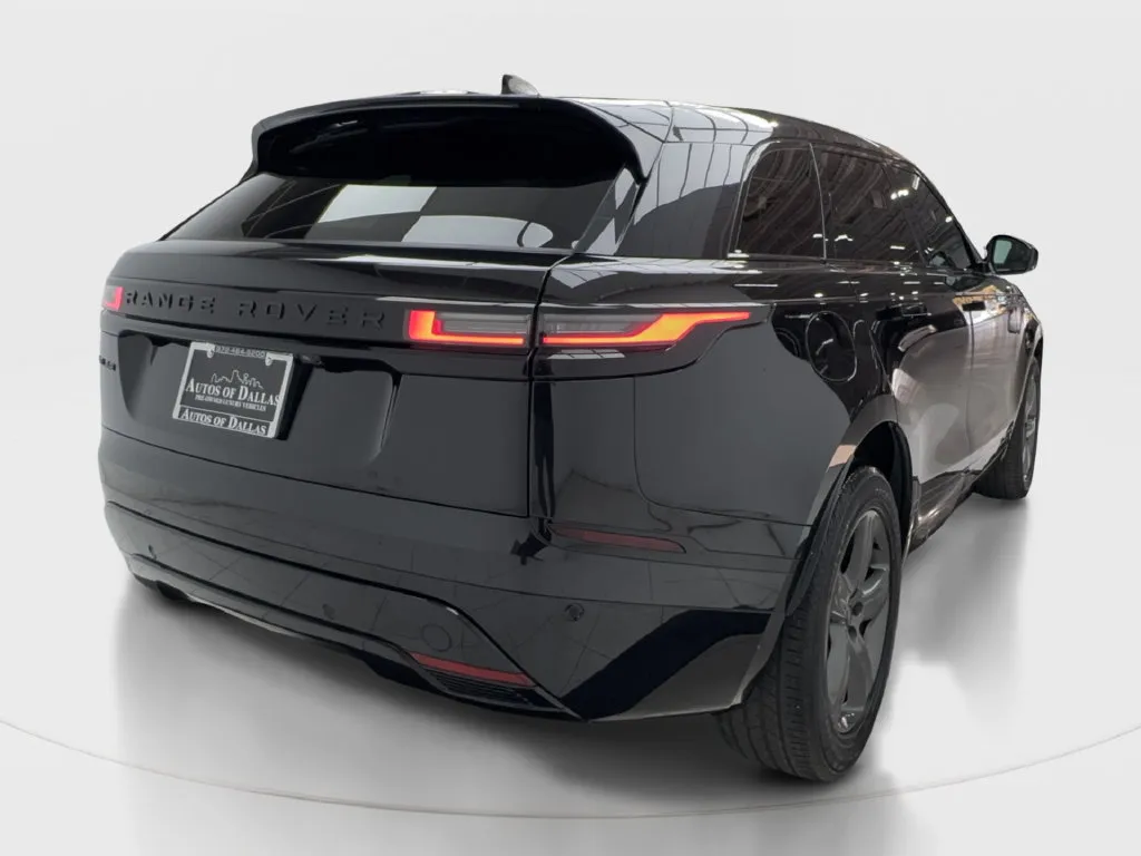 Land Rover Range Rover Velar photo 8