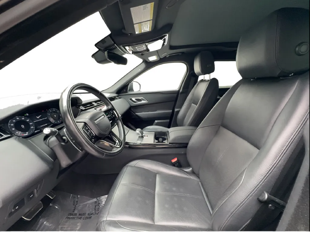 Land Rover Range Rover Velar photo 21