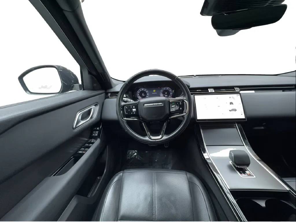 Land Rover Range Rover Velar photo 37