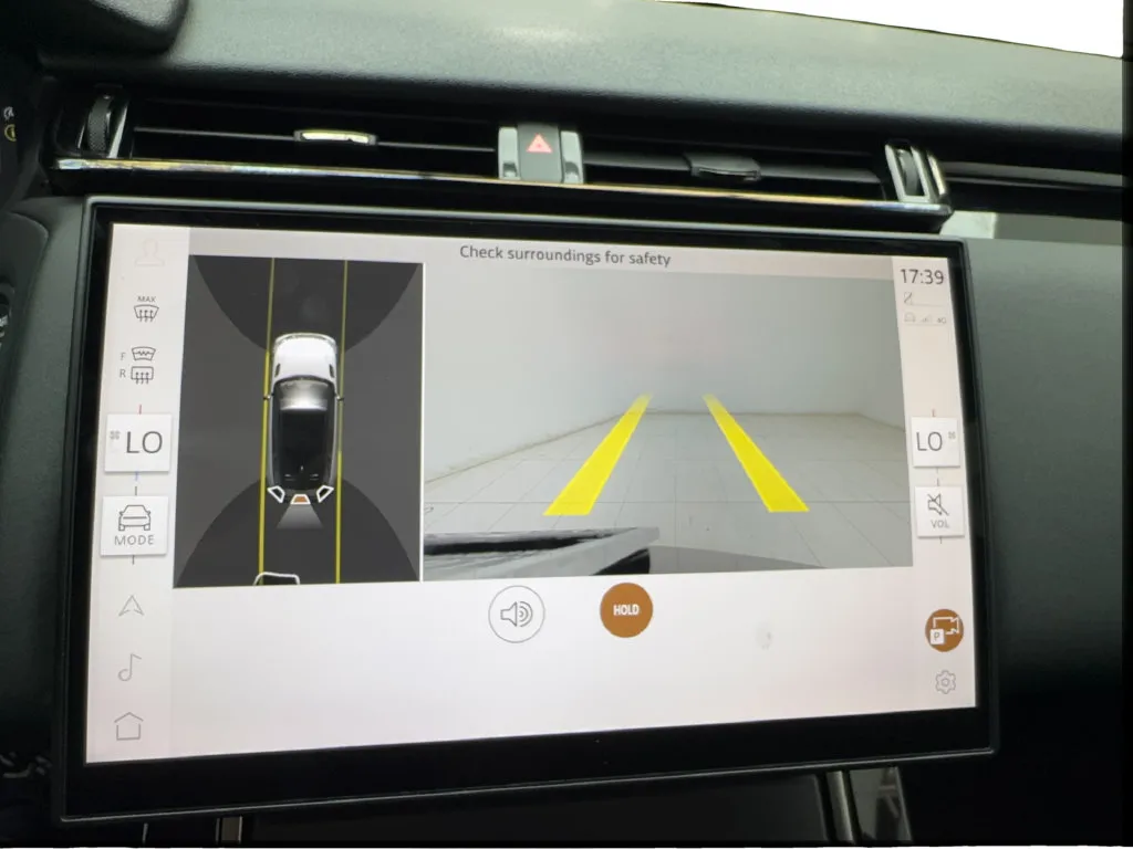 Land Rover Range Rover Velar photo 52
