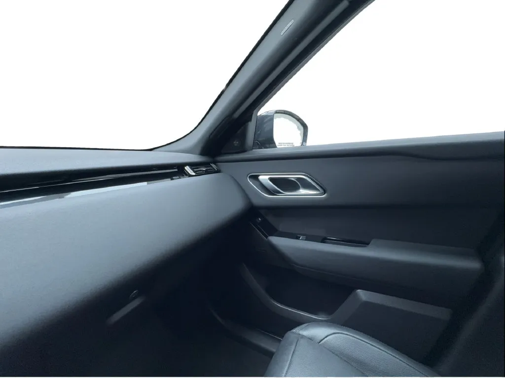 Land Rover Range Rover Velar photo 44