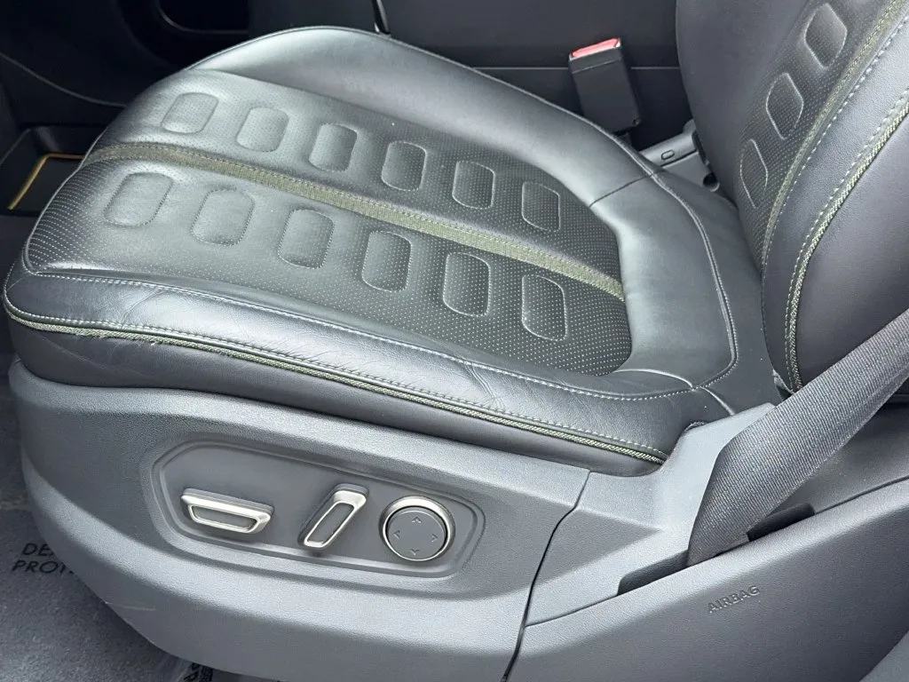 Rivian R1T photo 36