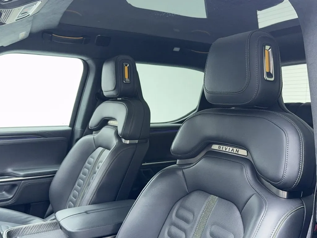 Rivian R1T photo 35