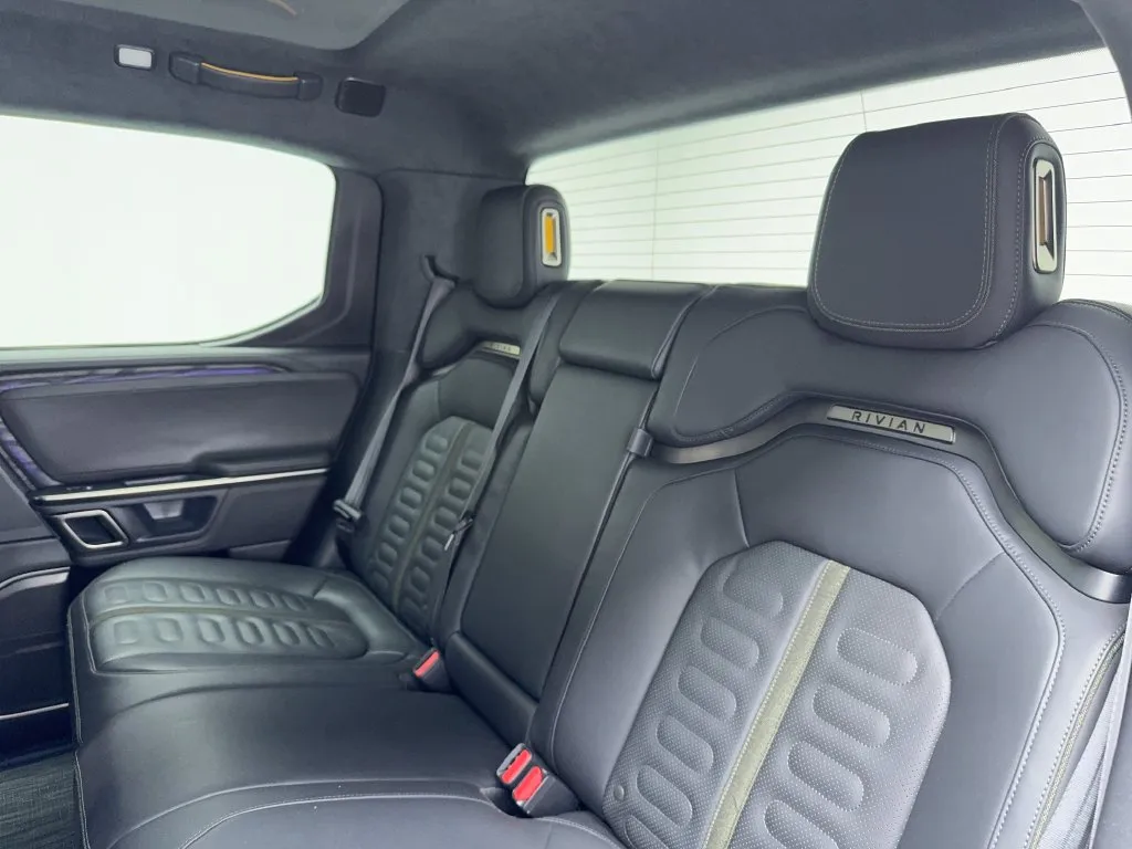 Rivian R1T photo 38