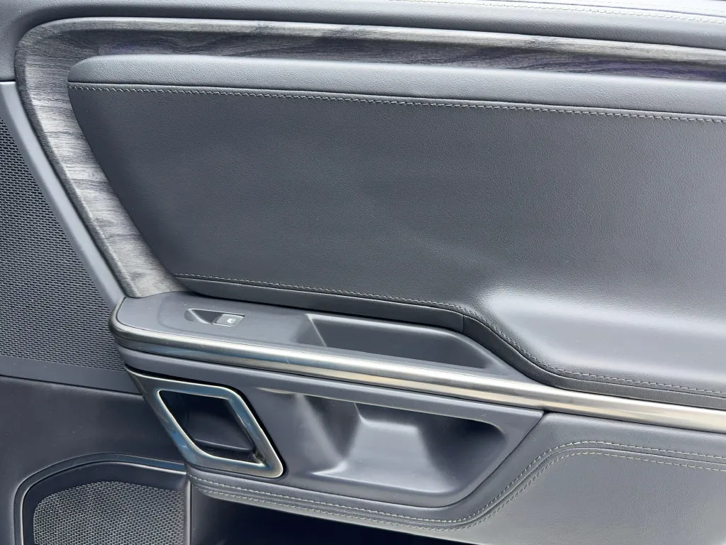 Rivian R1T photo 50