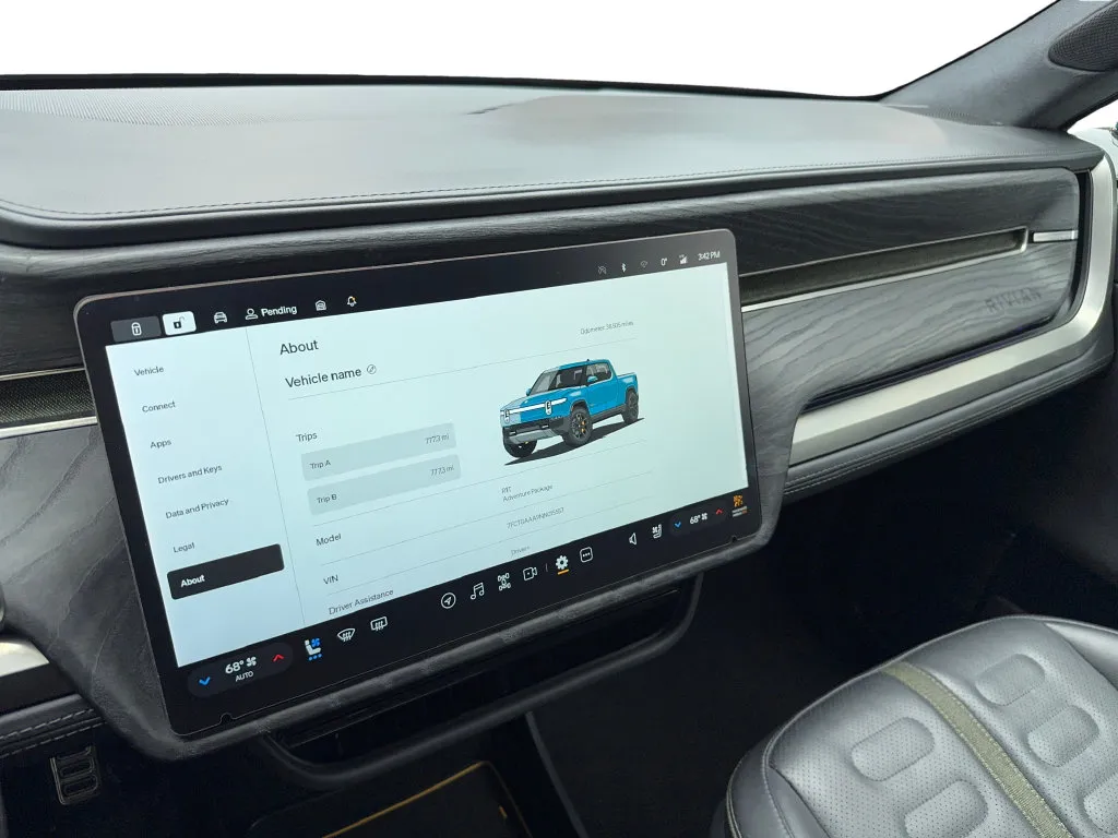 Rivian R1T photo 22