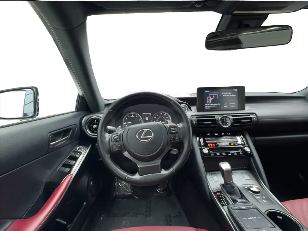 Lexus IS photo 40