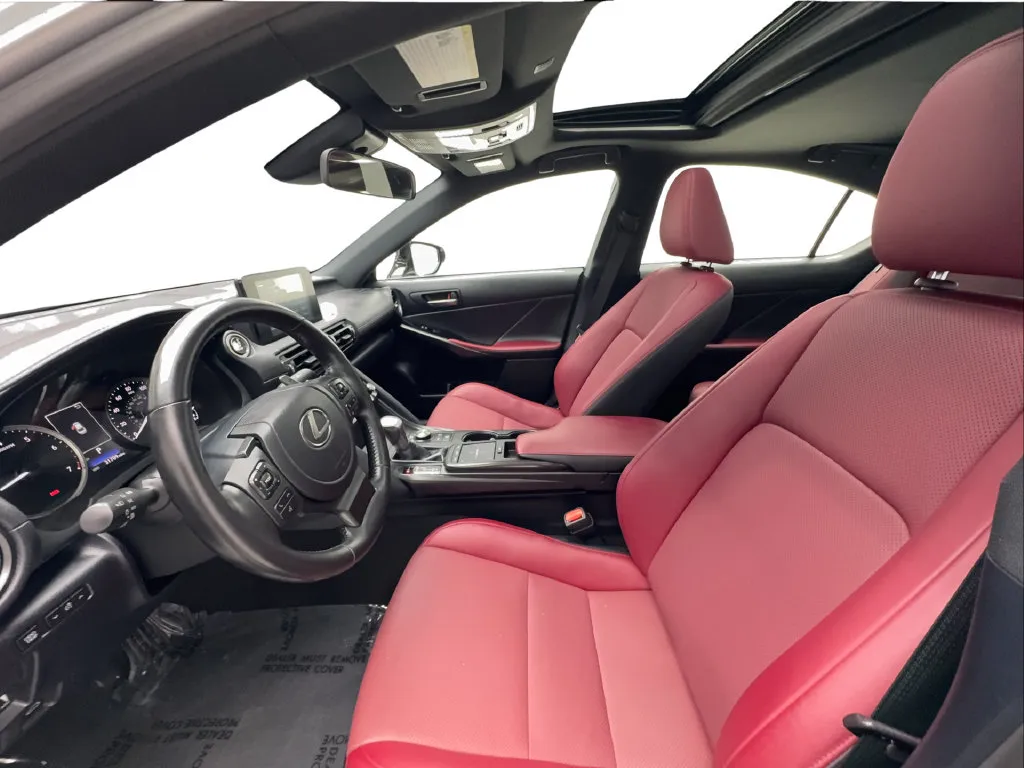 Lexus IS photo 22