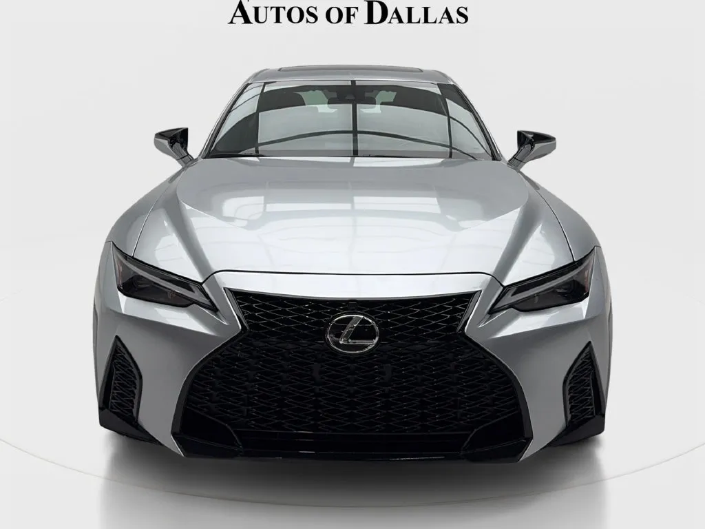 Lexus IS photo 4