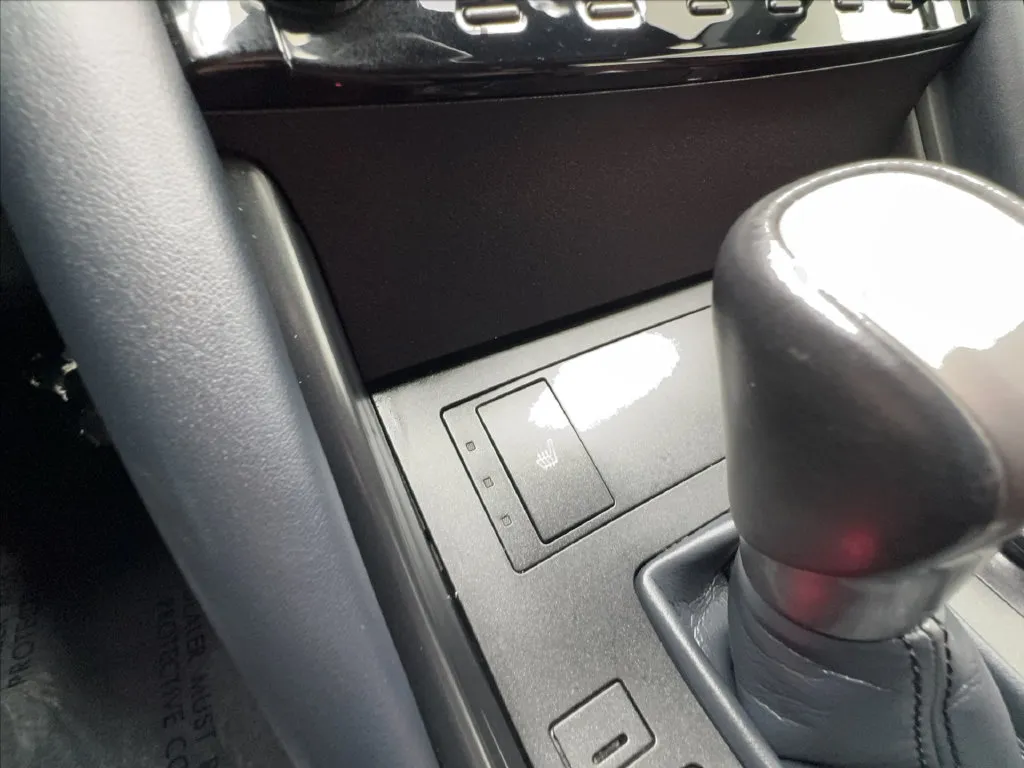 Lexus IS photo 53