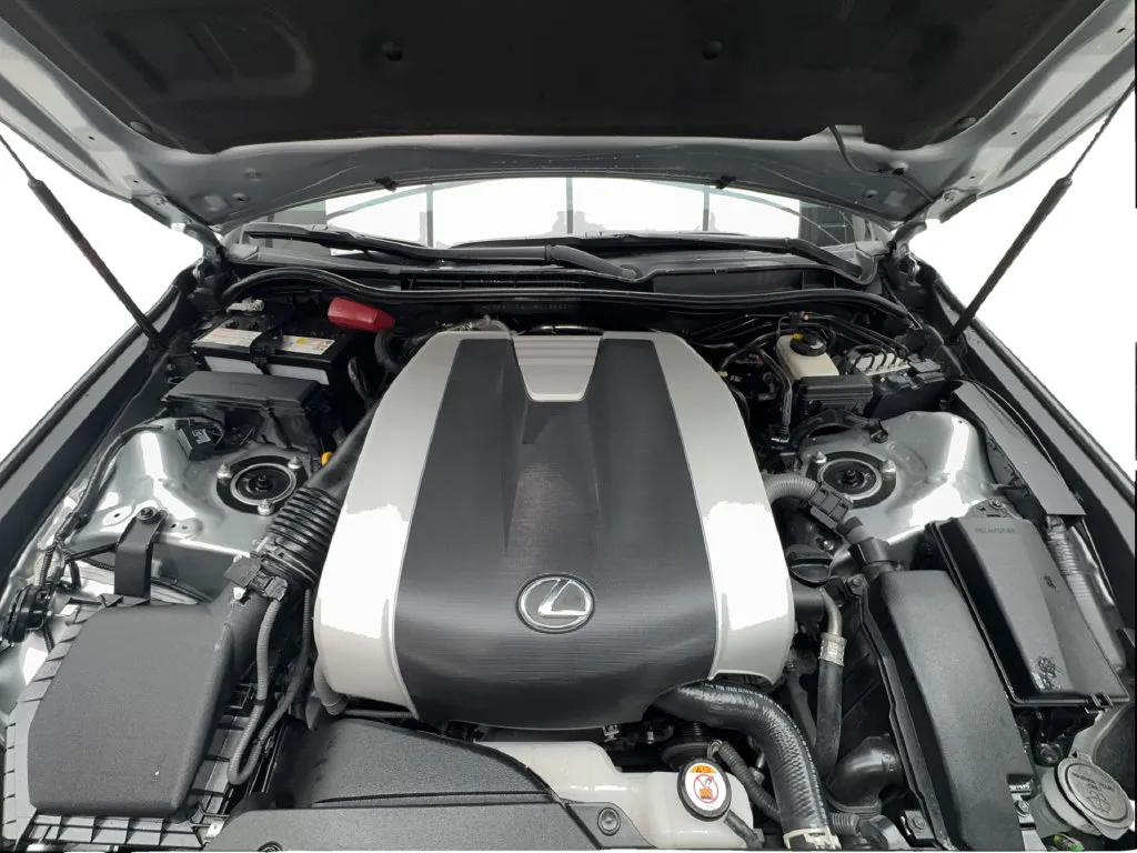 Lexus IS photo 20