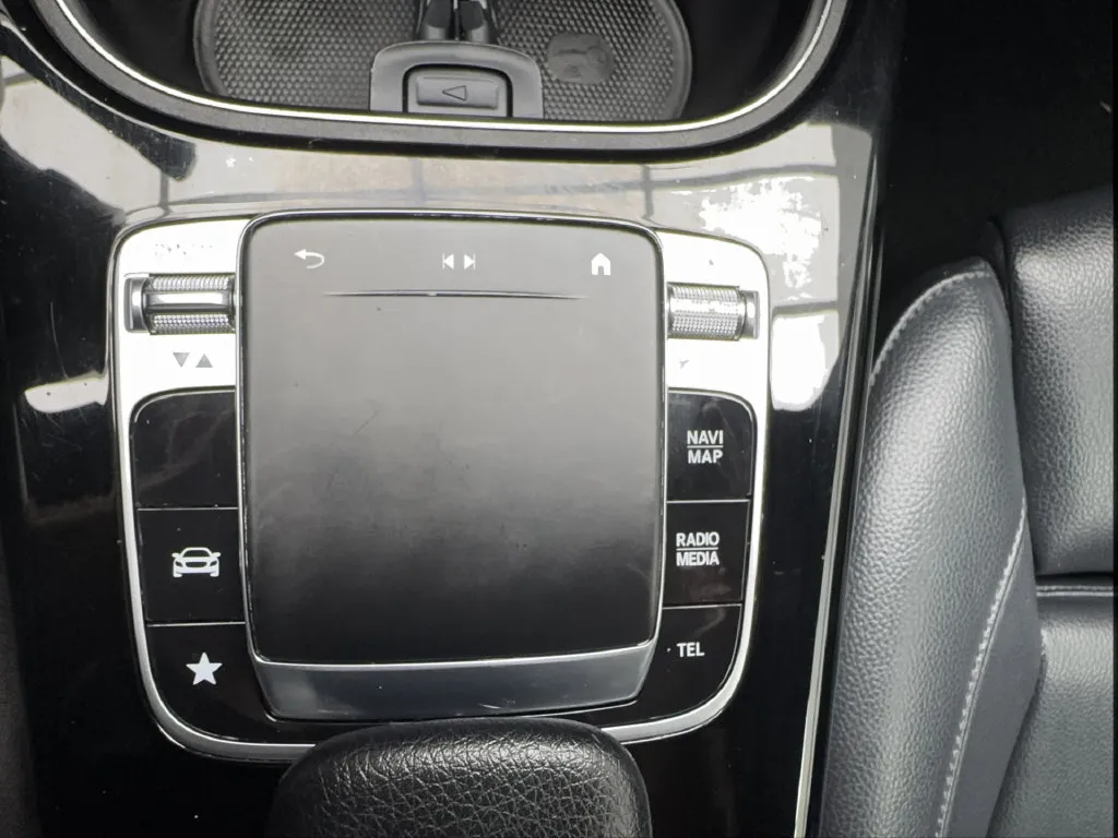 Mercedes-Benz CLA photo 45