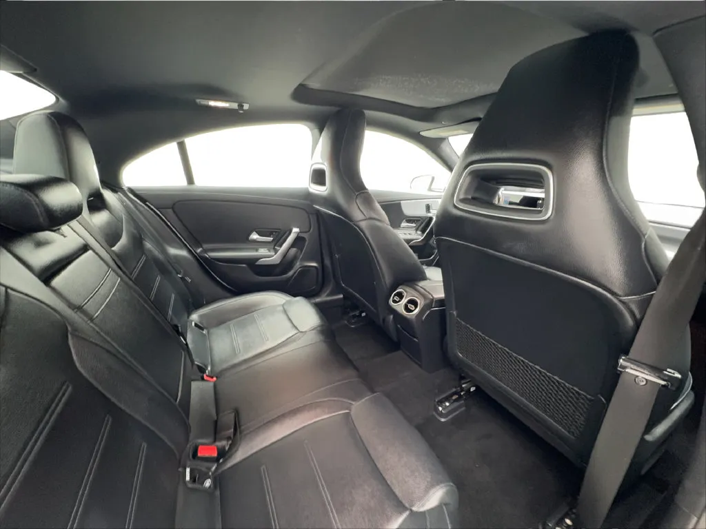 Mercedes-Benz CLA photo 29