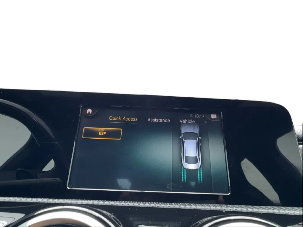 Mercedes-Benz CLA photo 48