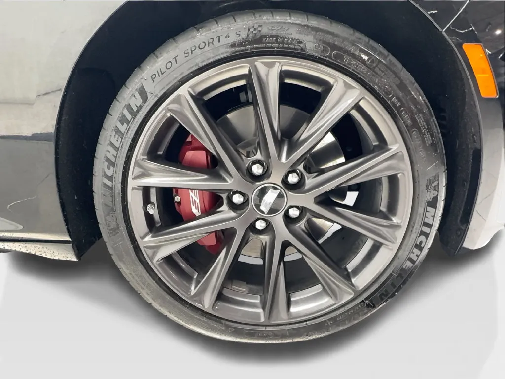 Cadillac CT5 photo 19