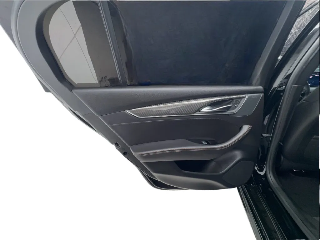 Cadillac CT5 photo 28