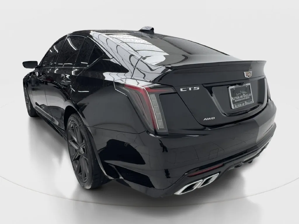 Cadillac CT5 photo 6