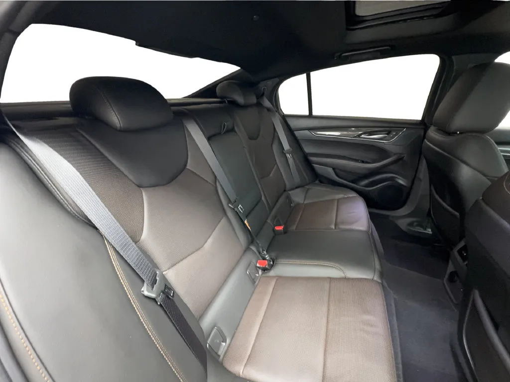 Cadillac CT5 photo 29