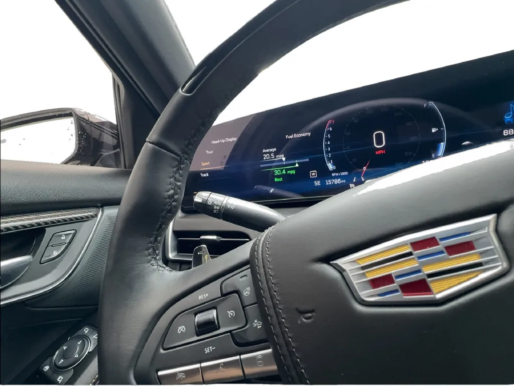 Cadillac CT5 photo 46